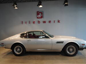 Bild 18/22 von Aston Martin DBS V8 (1971)