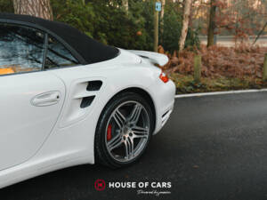 Image 12/49 of Porsche 911 Turbo (2008)