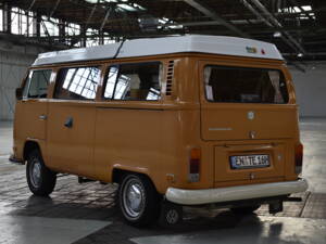 Imagen 4/45 de Volkswagen T2b Westfalia (1973)