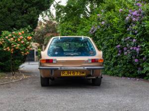 Image 26/50 of Volvo 1800 ES (1973)
