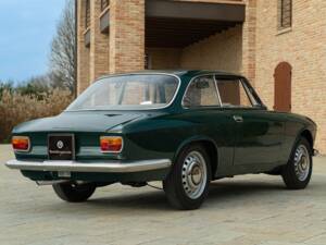 Bild 6/50 von Alfa Romeo Giulia 1300 GT Junior (1966)