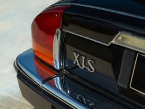 Image 20/50 de Jaguar XJS 5.3 V12 (1988)