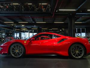 Image 4/50 de Ferrari 488 Pista (2019)