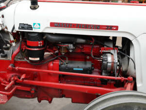 Image 35/46 of Massey-Ferguson MF 35 (1958)