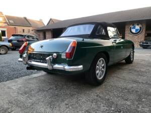 Image 53/58 of MG MGB (1971)