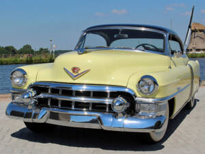 Image 2/21 of Cadillac 62 Coupe DeVille (1953)