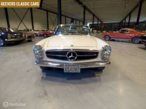 Image 1/12 de Mercedes-Benz 280 SL (1969)