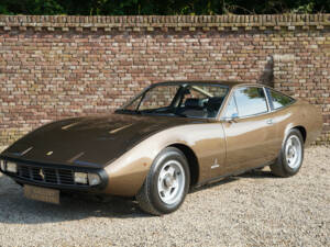 Image 37/50 of Ferrari 365 GTC&#x2F;4 (1972)