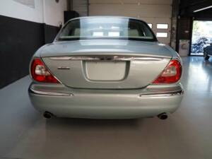 Imagen 5/50 de Jaguar XJ 8 4.2 (2004)