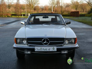 Image 16/41 de Mercedes-Benz 380 SL (1982)