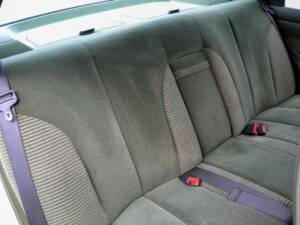 Bild 17/21 von Mercedes-Benz 280 SE (1985)