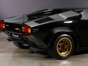 Bild 21/50 von Lamborghini Countach LP 400 S (1982)