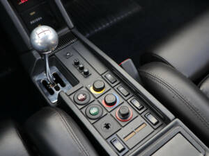 Image 19/50 of Ferrari Testarossa (1985)