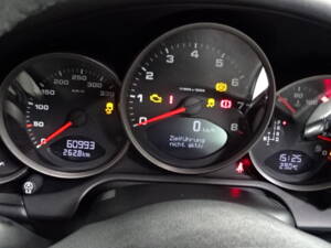 Bild 12/31 von Porsche 911 Carrera 4 GTS (2011)