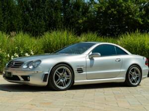 Image 21/50 of Mercedes-Benz SL 65 AMG (2005)