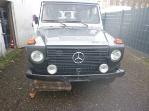 Image 9/63 of Mercedes-Benz 230 GE (LWB) (1982)