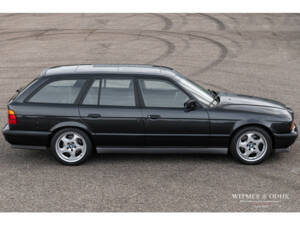 Bild 2/39 von BMW M5 Touring (1994)