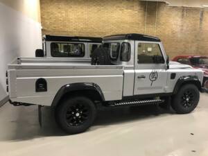 Bild 3/10 von Land Rover Defender 110 300Tdi (1998)