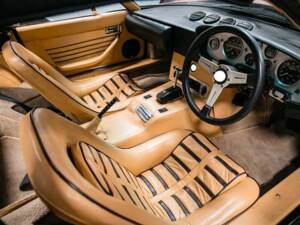 Image 2/20 of Jaguar XJ 5.3 C (1975)