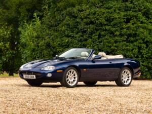 Immagine 30/41 di Jaguar XKR (2001)