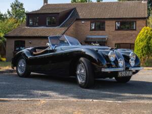 Image 7/50 de Jaguar XK 120 OTS (1952)