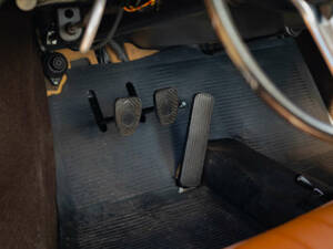 Immagine 23/42 di Porsche 356 C 1600 SC (1964)
