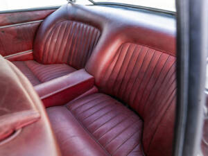 Image 19/36 of Maserati Mexico 4200 (1966)