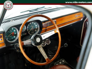 Image 18/35 of Alfa Romeo Giulia 1600 Super Biscione (1971)