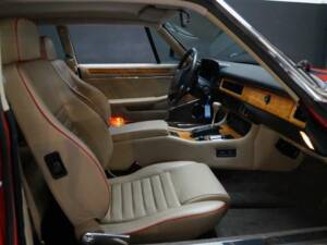 Image 44/48 of Jaguar XJS 5.3 V12 (1991)