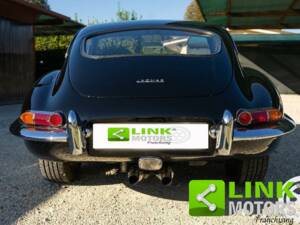 Image 6/10 of Jaguar Type E 3.8 (1963)