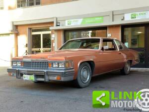 Image 2/10 of Cadillac Coupe DeVille 7.3 V8 (1978)