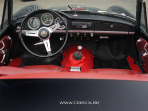 Image 2/20 of Alfa Romeo Giulia 1600 Spider (1964)