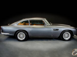 Image 6/24 de Aston Martin DB 5 (1965)