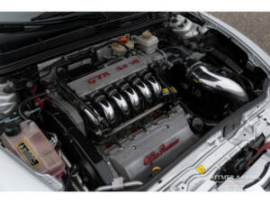 Image 30/31 de Alfa Romeo 147 3.2 GTA (2003)