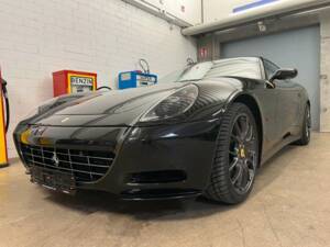 Immagine 2/18 di Ferrari 612 Scaglietti (2008)