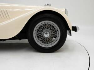 Image 10/15 of Morgan 4&#x2F;4 1800 (1995)