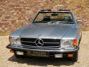 Bild 50/50 von Mercedes-Benz 280 SL (1984)