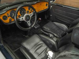 Image 2/19 of Triumph TR 6 PI (1973)