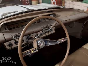 Image 22/47 of Buick Le Sabre Convertible (1960)