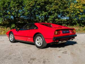 Immagine 9/50 di Ferrari 308 GTS Quattrovalvole (1983)