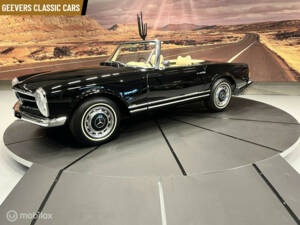 Image 2/46 of Mercedes-Benz 280 SL (1970)