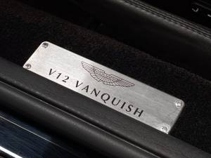 Bild 22/35 von Aston Martin V12 Vanquish S (2006)