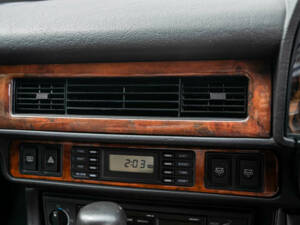 Image 22/45 de Jaguar XJRS 6.0 (1993)
