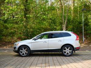 Image 11/50 de Volvo XC60 T5 (2012)