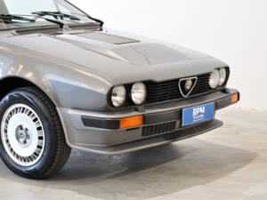 Imagen 33/34 de Alfa Romeo GTV 6 2.5 (1986)