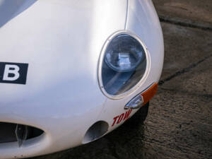 Bild 43/50 von Jaguar E-Type 4.2 (1964)