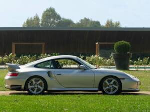 Imagen 5/50 de Porsche 911 GT2 (2002)