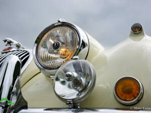 Image 25/51 de Jaguar XK 150 DHC (1959)