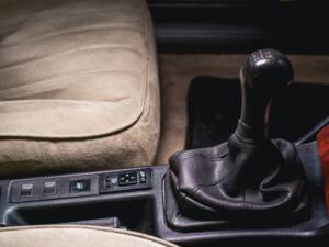 Image 60/74 of Lancia Thema I.E. (1991)