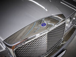 Image 13/77 of Bentley Azure (2001)
